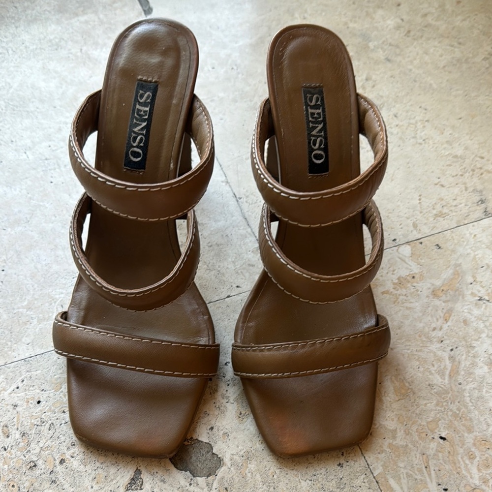 SENSO Brown Heels for Timeless Style